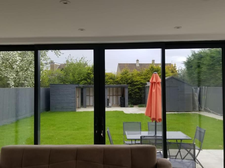 Evergreen Lodge - Two Bed Lux Flat - Parking, Garden, Patio, Wifi, Netflix - Close To Blenheim Palace & Oxford - F3 Kidlington Bagian luar foto